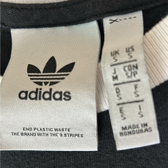 Adidas T- Shirts Women’s size small - Picture 3 of 6